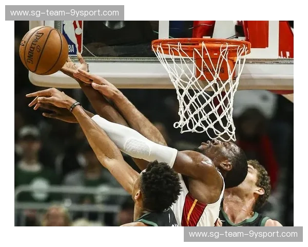 烈焰与飞剪：中国球迷的篮球狂欢季，点燃热火与快船的激情碰撞！